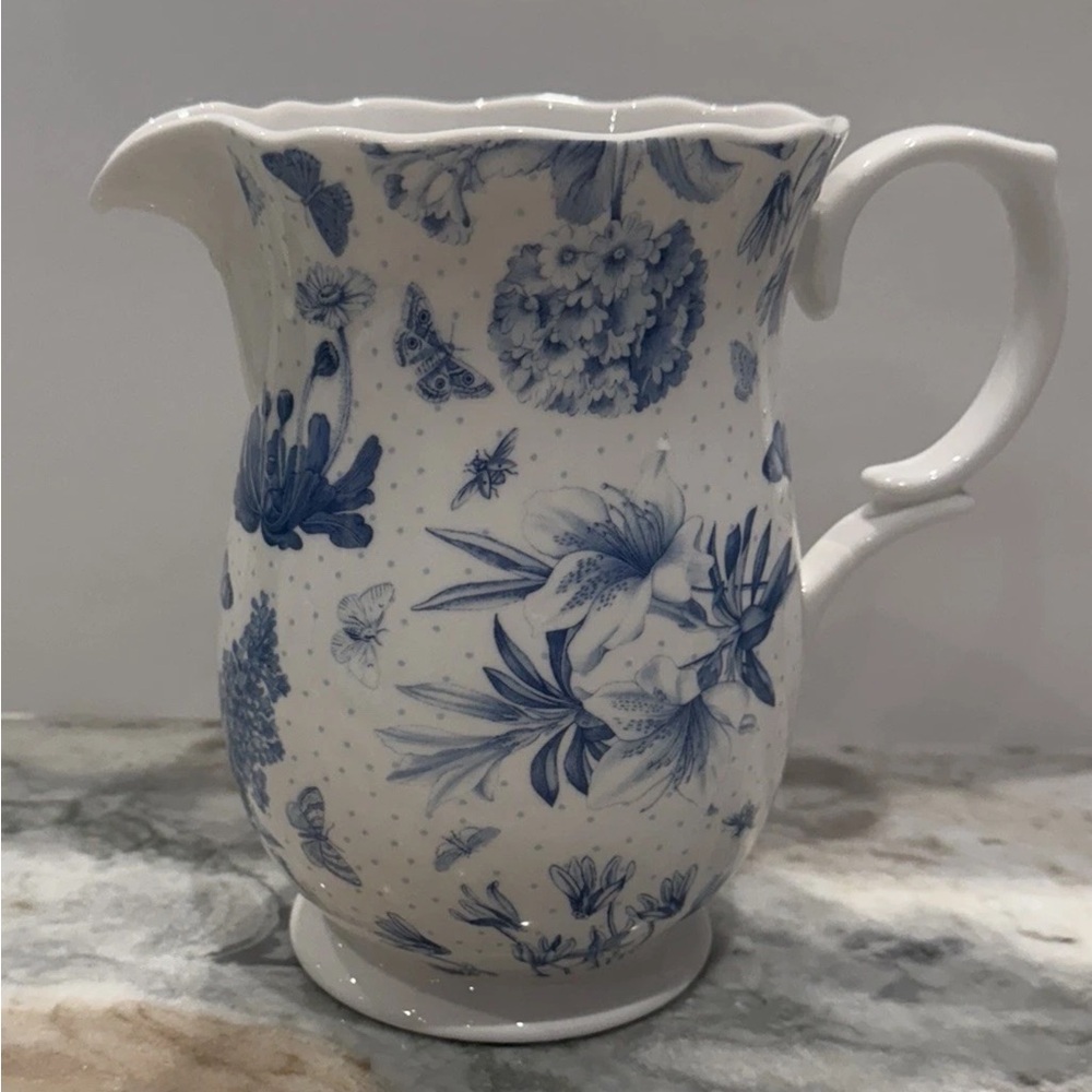 Portmeirion Botanic Blue 48 oz Pitcher Jug 7.5” Water Jug Vase New